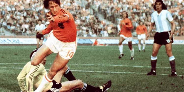 Legendary Football Players Who Changed the Game Forever