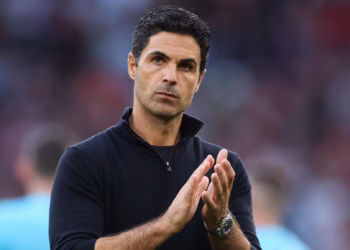 Premier League: Arsenal Drops Points, City Goes Second