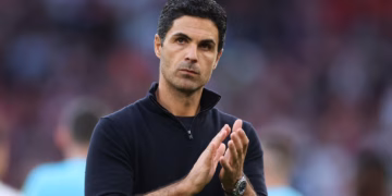 Premier League: Arsenal Drops Points, City Goes Second